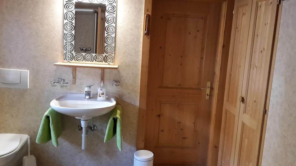 Alpensonne Apartment Reckingen Luaran gambar